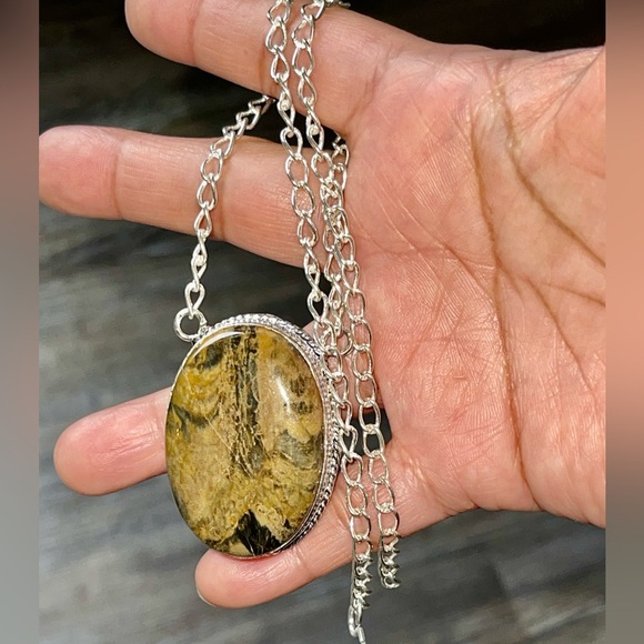 Brown Dendritic Jasper Pendant Necklace - Picture 3 of 14